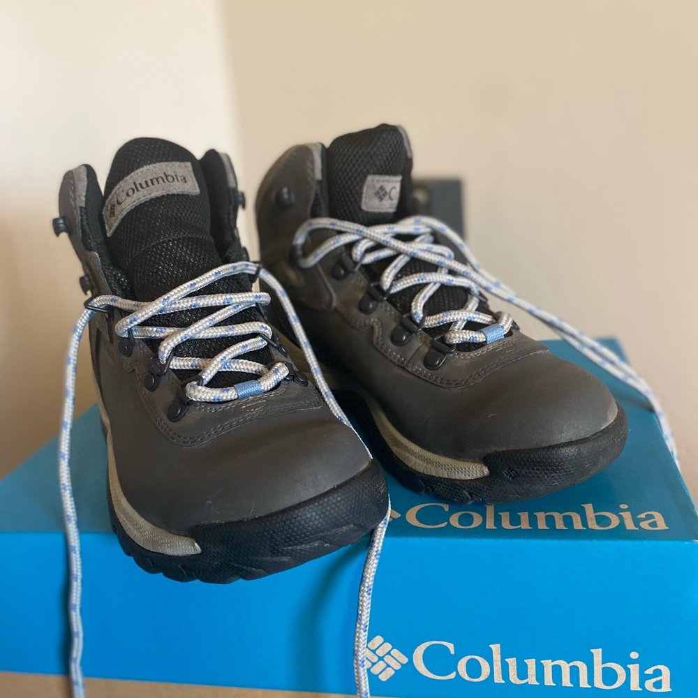 Columbia Hiking Shoes